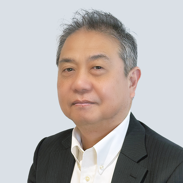 山田 英史