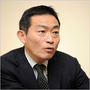 南城ユインチ鉱山所長  大見謝 恒慈路さま  (平成24年当時)