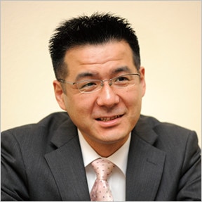 事業管理部長  石垣 信義さま  (平成24年当時)