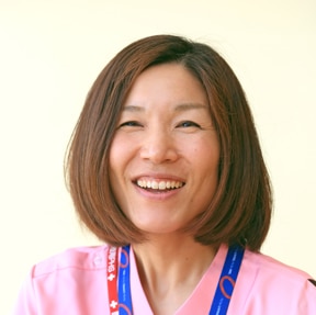 管理栄養士  安里 律子さま