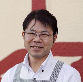 店長  中村 譲二 さま