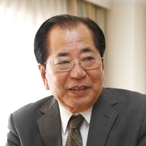 学校長　  川満 秀昭さま