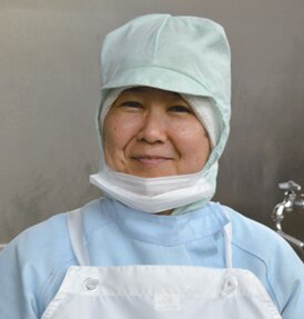 調理担当  真栄田　妙子さま