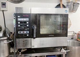スチームコンベクションオーブン（5.9kW×1台）