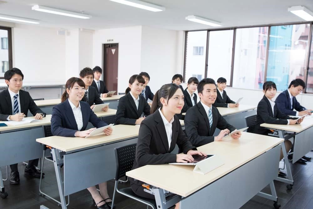大企業での新入社員研修内容
