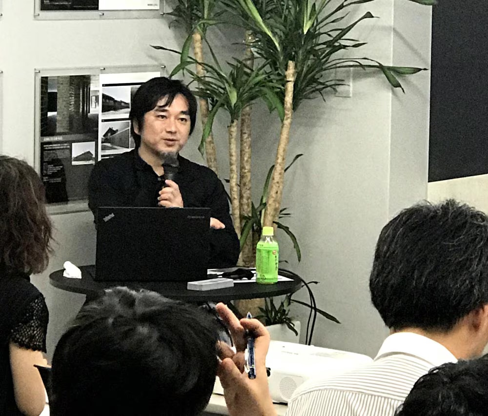 prev-article-image