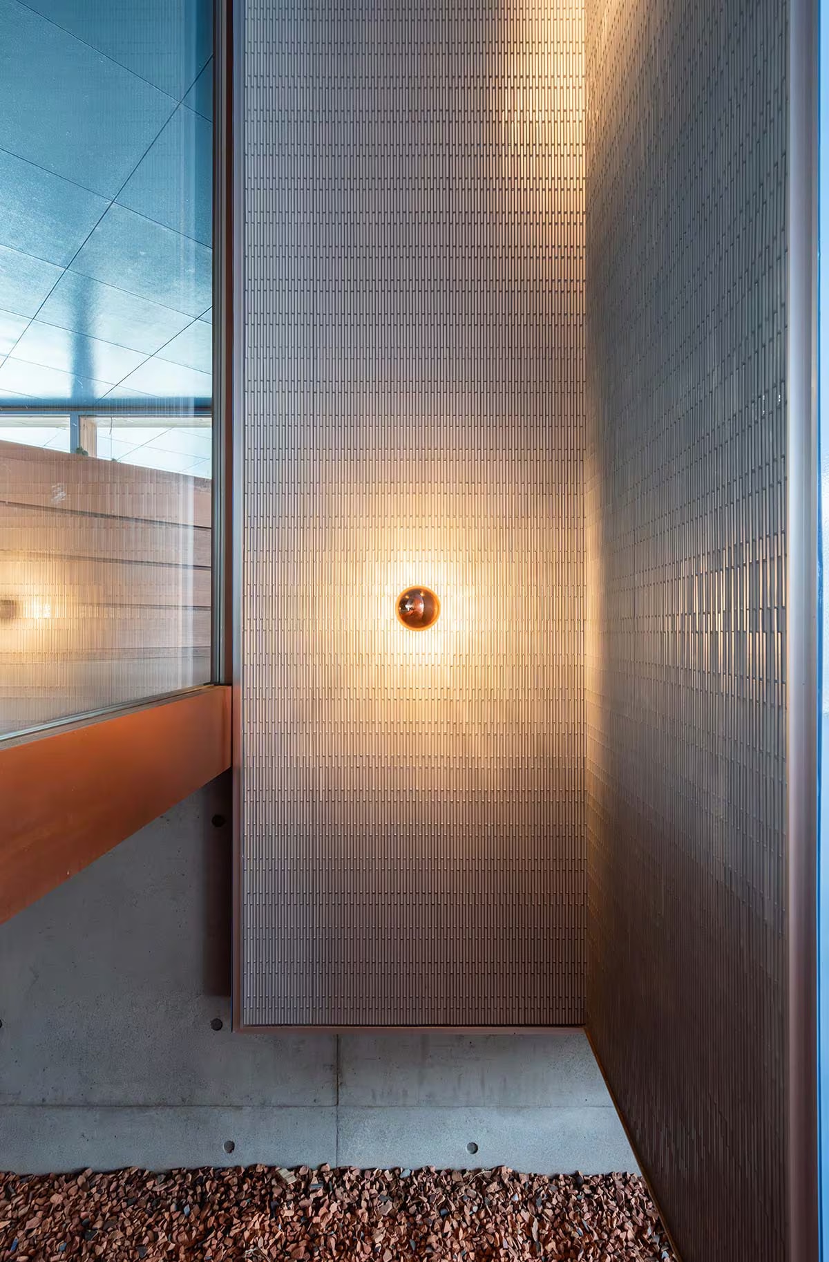 LIXIL｜INAXのタイル総合情報サイト「INAX TILE LAB」｜DTL INTERVIEW