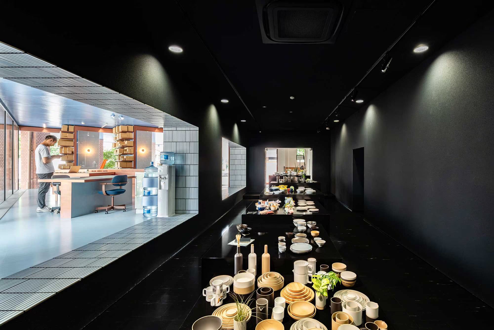 LIXIL｜INAXのタイル総合情報サイト「INAX TILE LAB」｜DTL INTERVIEW