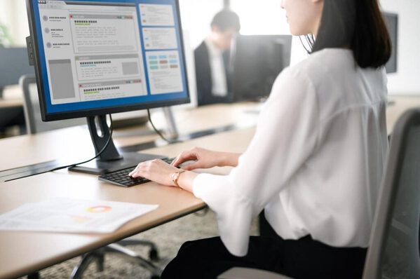スタッフ管理とはスタッフの労務管理をする業務