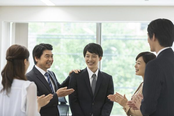 内定者インターンシップは法令による規制や学業に注意して計画的に進めよう