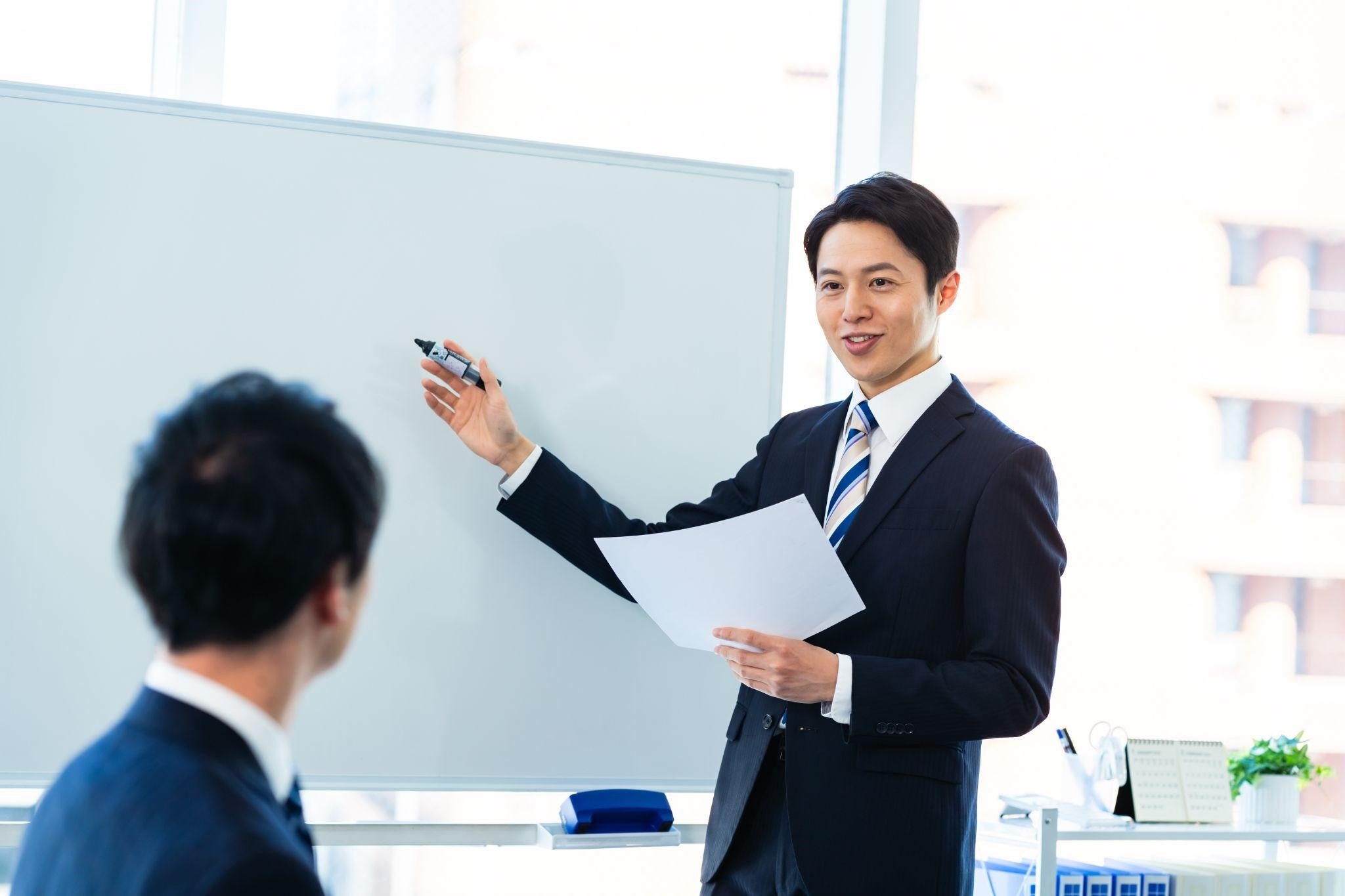 リーダーシップが苦手な人がしている誤解とは？成長できる方法を解説！