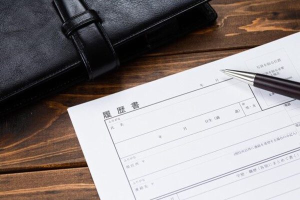 採用DXは自社の認知から入社後の管理までをデジタル化する取り組みを指す
