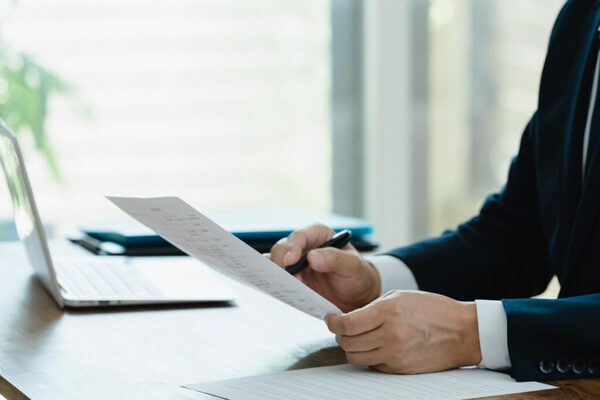 自社のニーズに合った採用手法の選択と併せて業務スピードの向上も目指そう