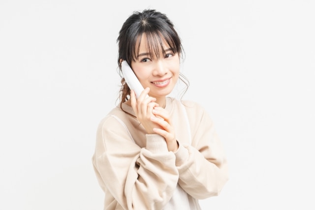 固定電話ではSMSが受け取れない理由