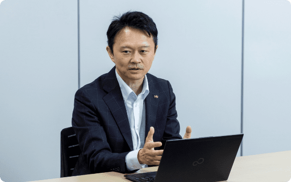 シェアードサービスセンター 室長 小野 貴嗣 様