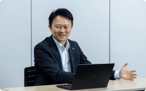 シェアードサービスセンター 室長 小野 貴嗣 様