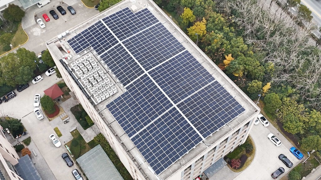 上海 2.11MW 商業用太陽光発電プロジェクト