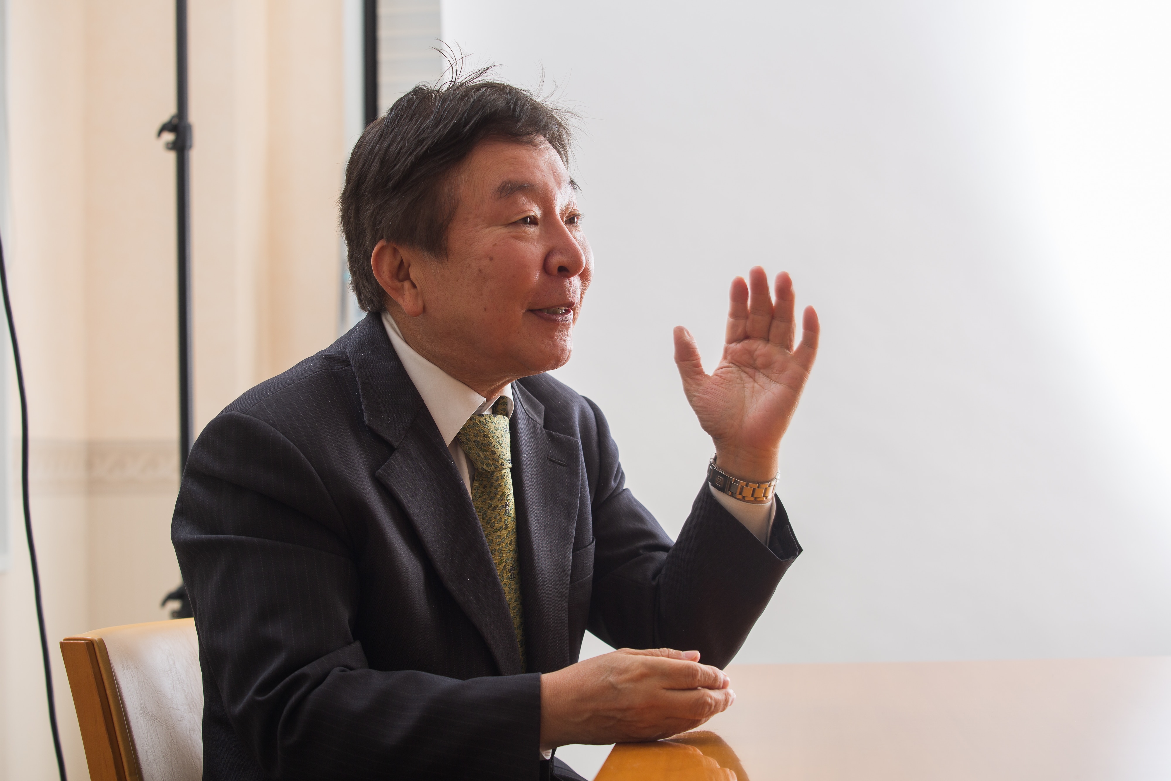 取締役営業本部長 手塚章文 氏