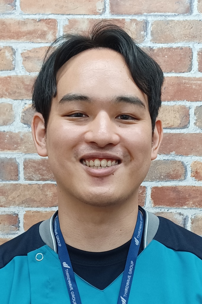 長野のパソコンスマホ修理店 デジタルドック長野稲里店スタッフ イワサキ