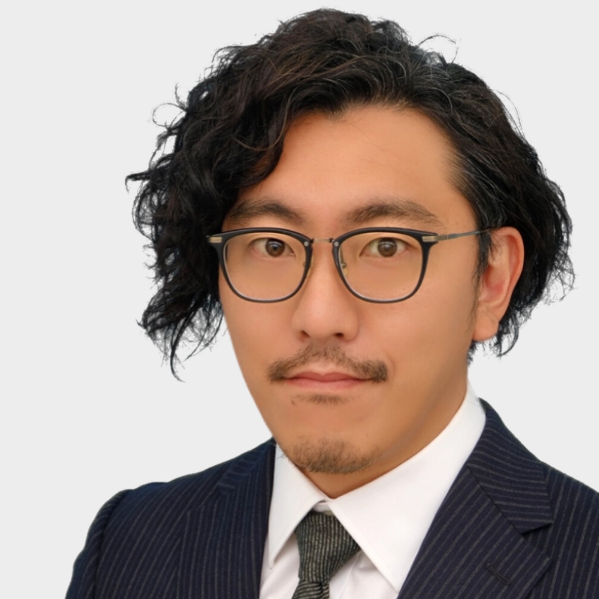 執行役員 八木 賢太郎