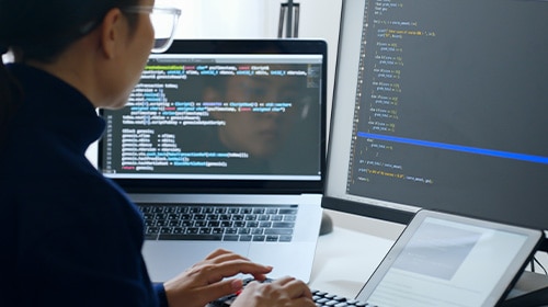 「デジタル・ITの基礎知識」と「DX/ITプロジェクトの実践に役立つノウハウ」が身につく研修
