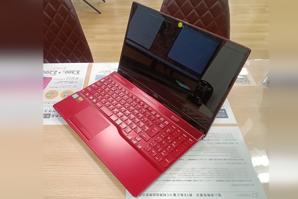 LIFEBOOK(壊れてます) FUJITSU LIFEBOOK【AH42/B3（FMVA42B3R）】の分解方法