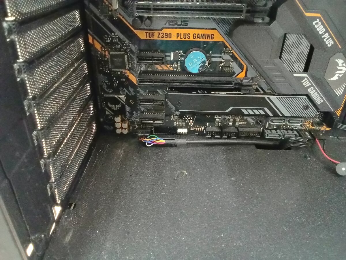 クリーニング前パソコン内部