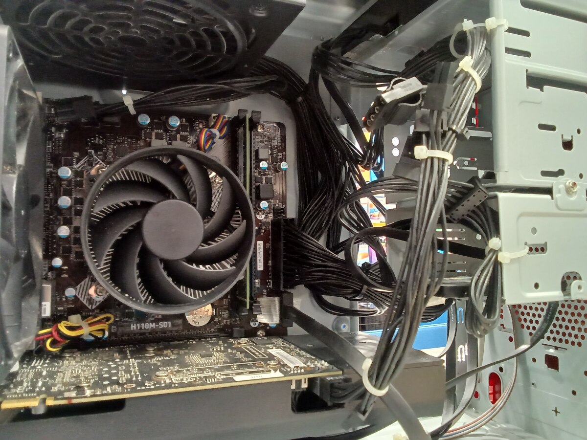 クリーニング後パソコン内部