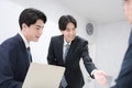 prev-article-image