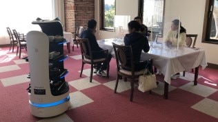 きっかけは飲食店での実体験。ゴルフ場も配膳ロボットを活かせる_02