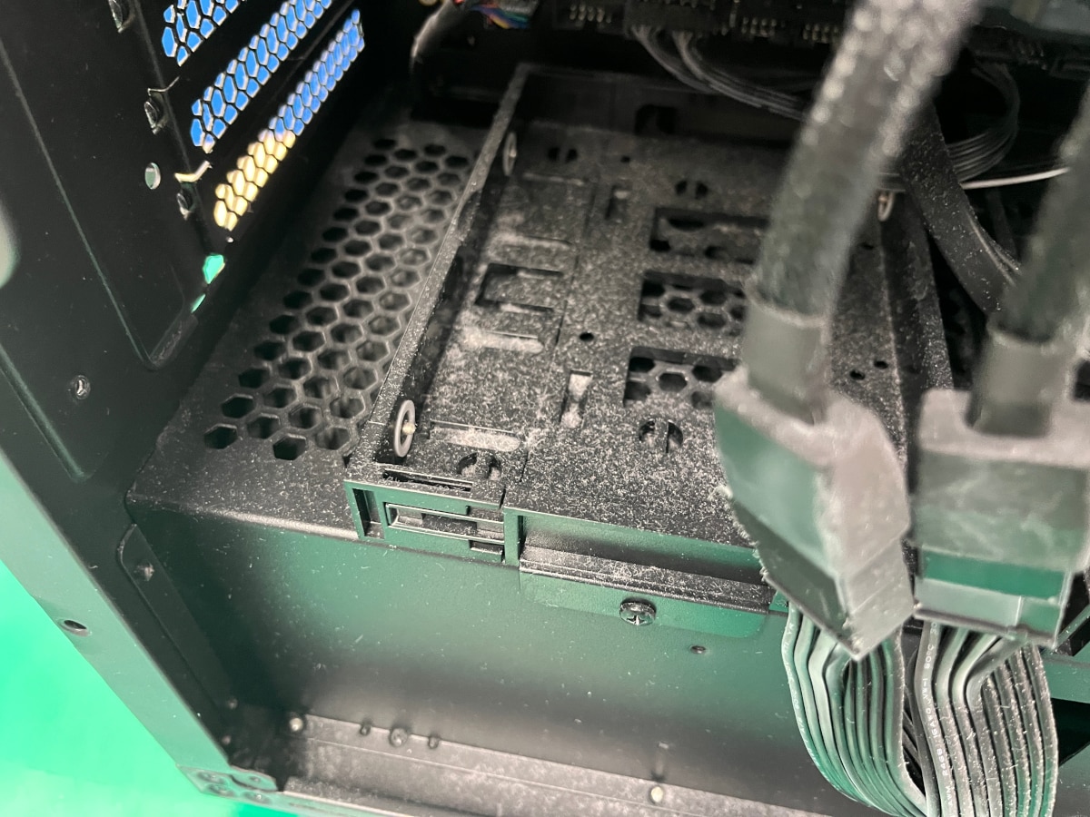 クリーニング前パソコン内部