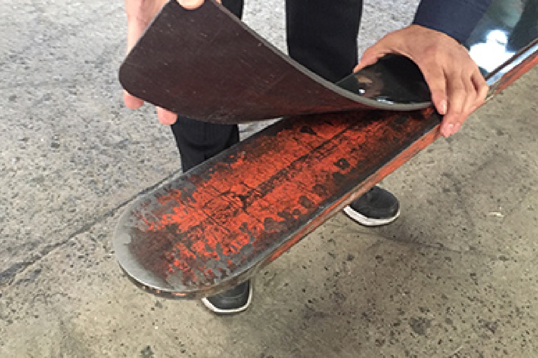 すべらんマットずらし_マグネットで脱着自由 用途に合わせて使い分け可能