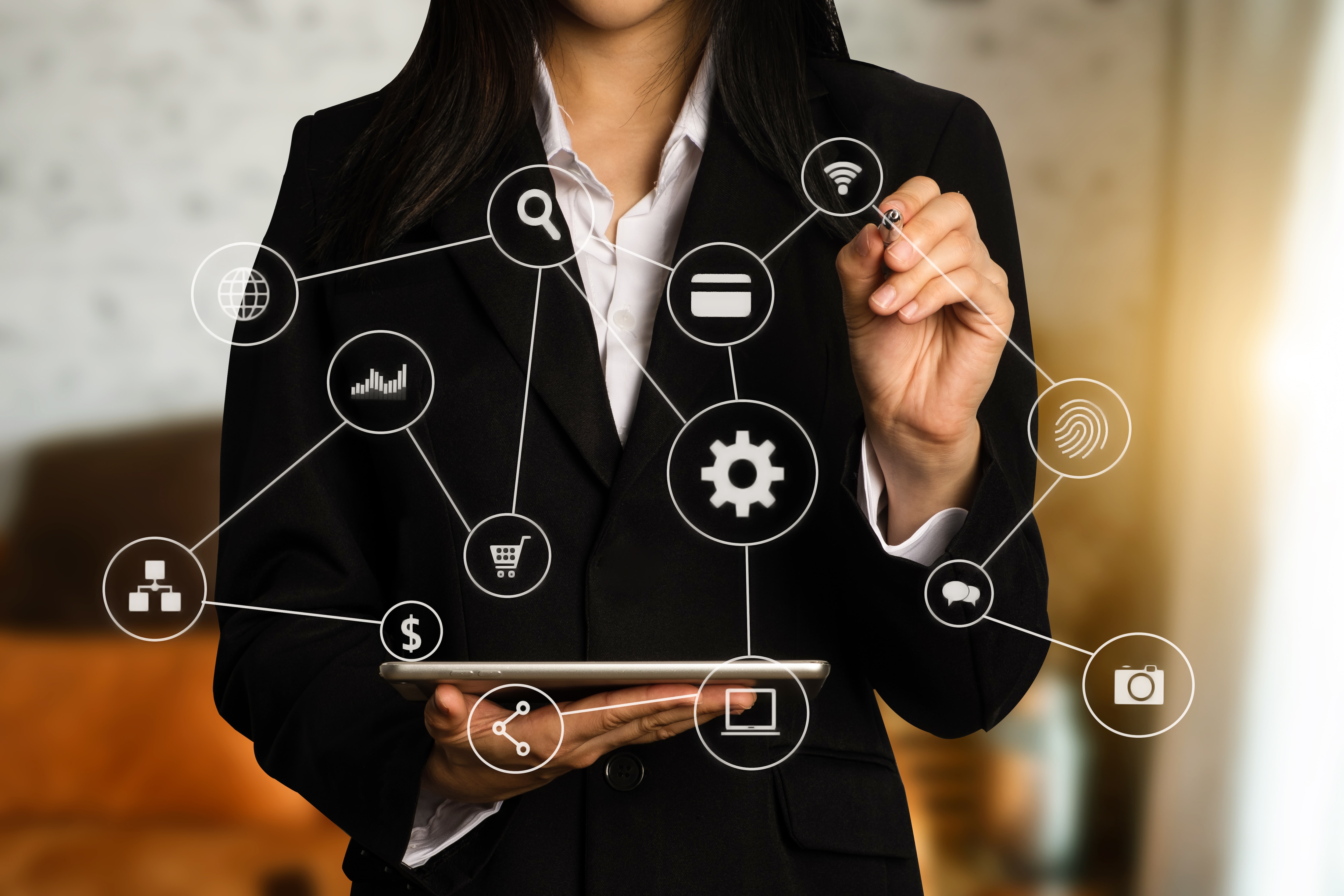 マイナンバーの収集・連携・履歴管理まで 対応する統合システム機能