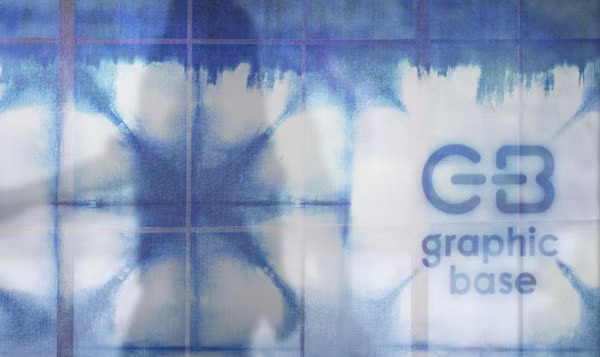 伝統工芸染模様の壁紙