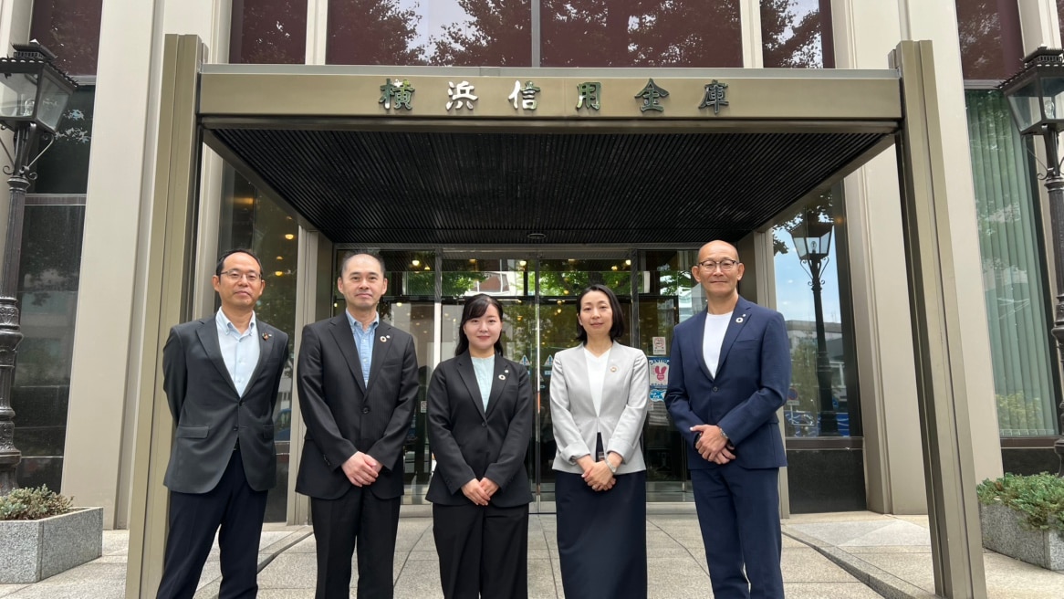 横浜信用金庫様_エントランス写真