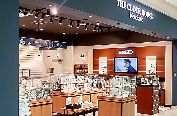 ザ・クロックハウスニューベーシック 川口前川店