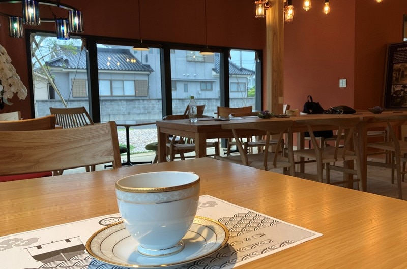 デロンギ導入事例|Museum Cafe 舟|内観3