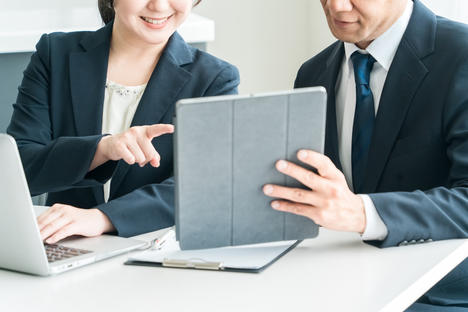 ビジネス申込書の作成・運用を効率化する2つの方法