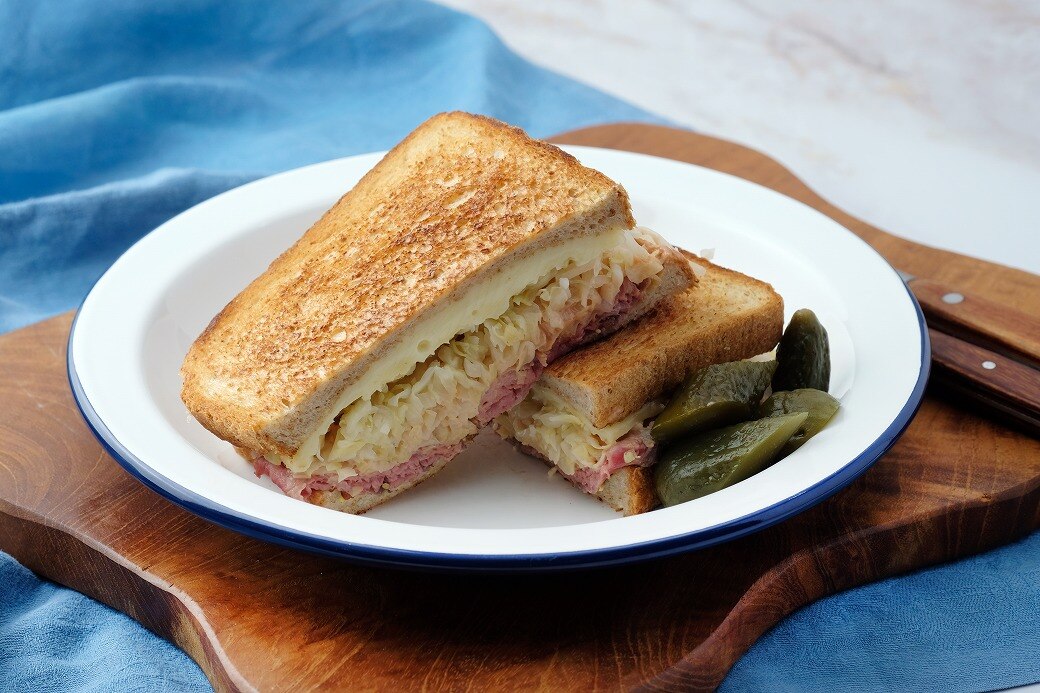 Ｂ全粒粉入り食パン８枚ｂ