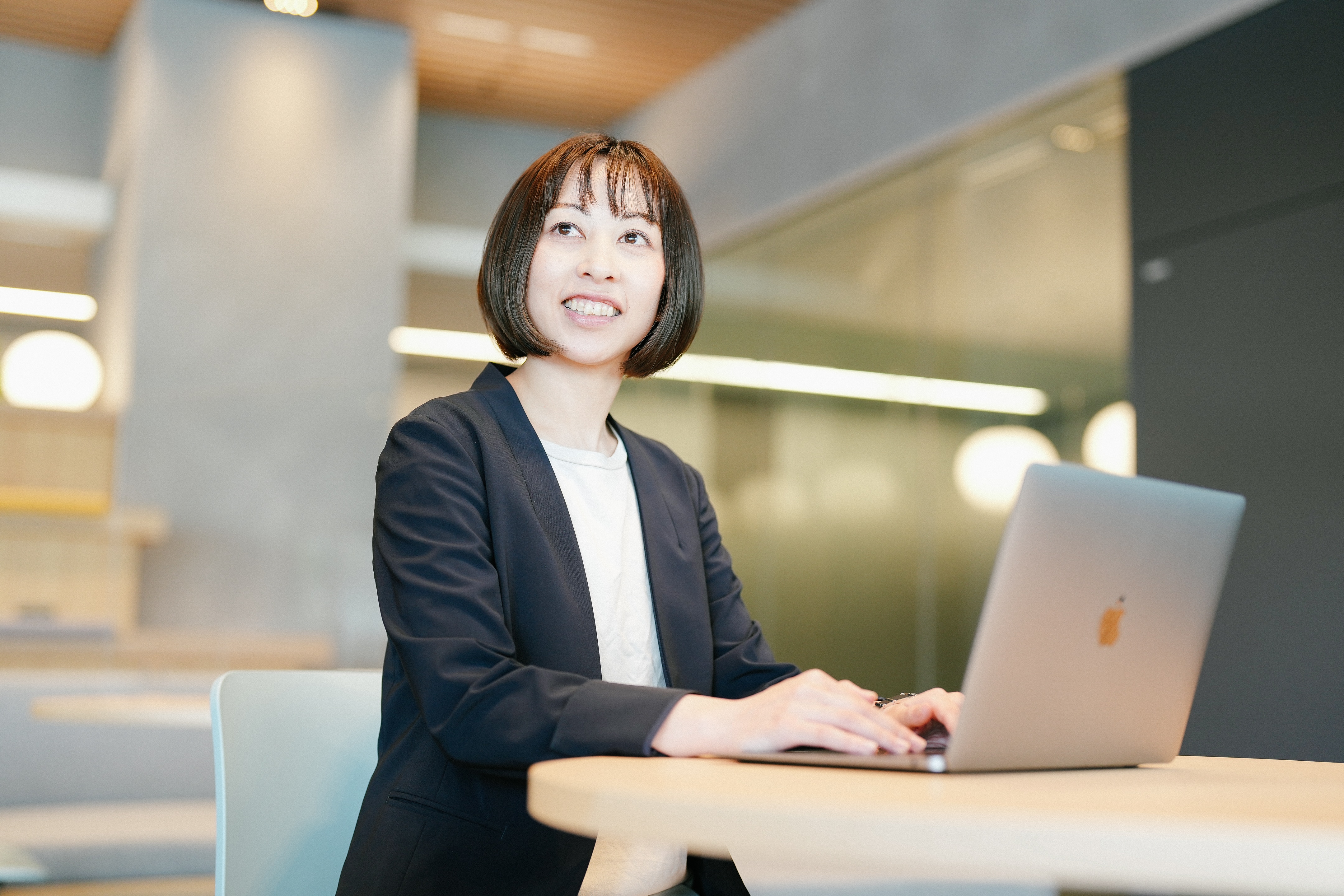 治験コーディネーター（CRC）の女性社員