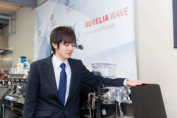 トーエイ工業株式会社　総務部　新垣 健蔵さま