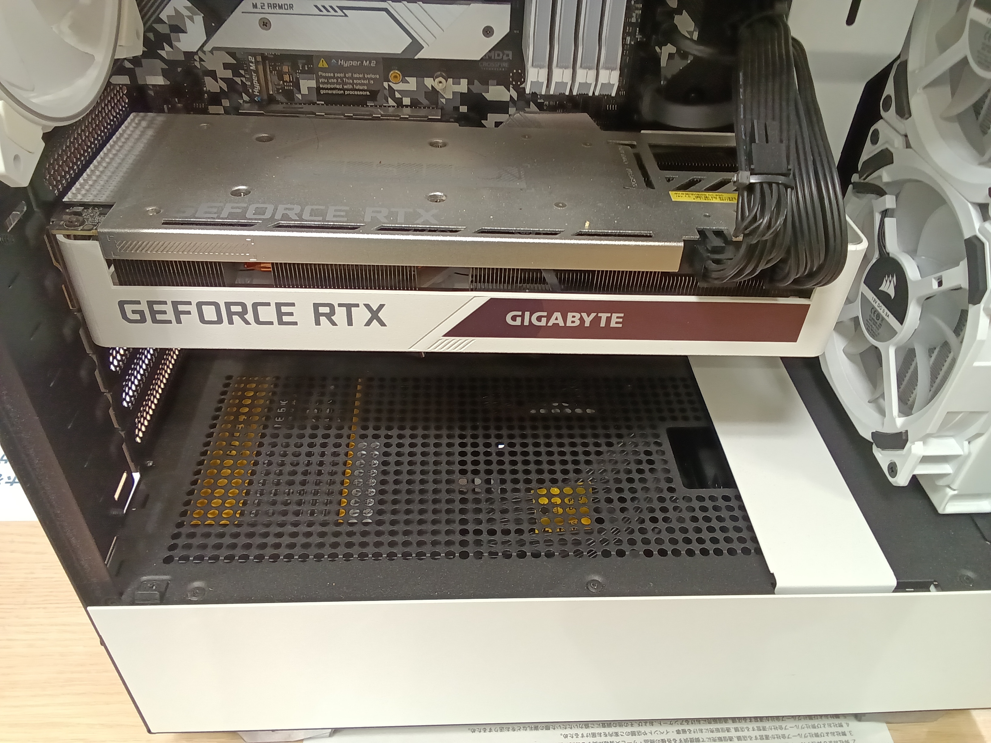 クリーニング前パソコン内部