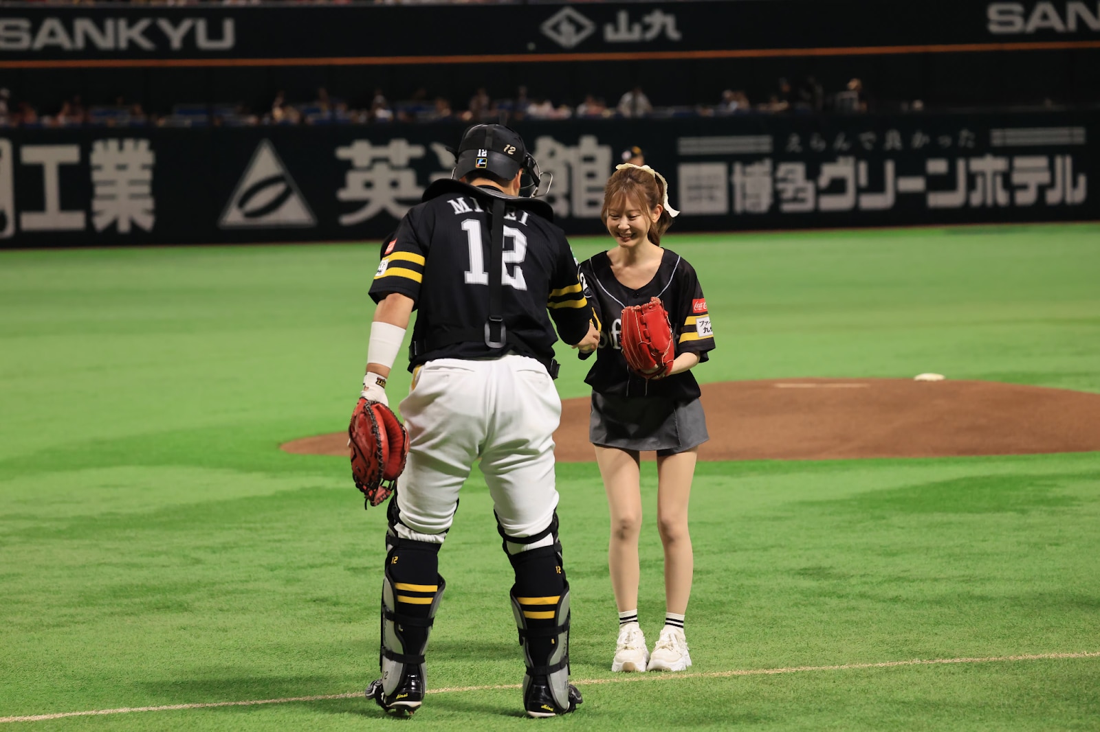 17LIVE株式会社_始球式