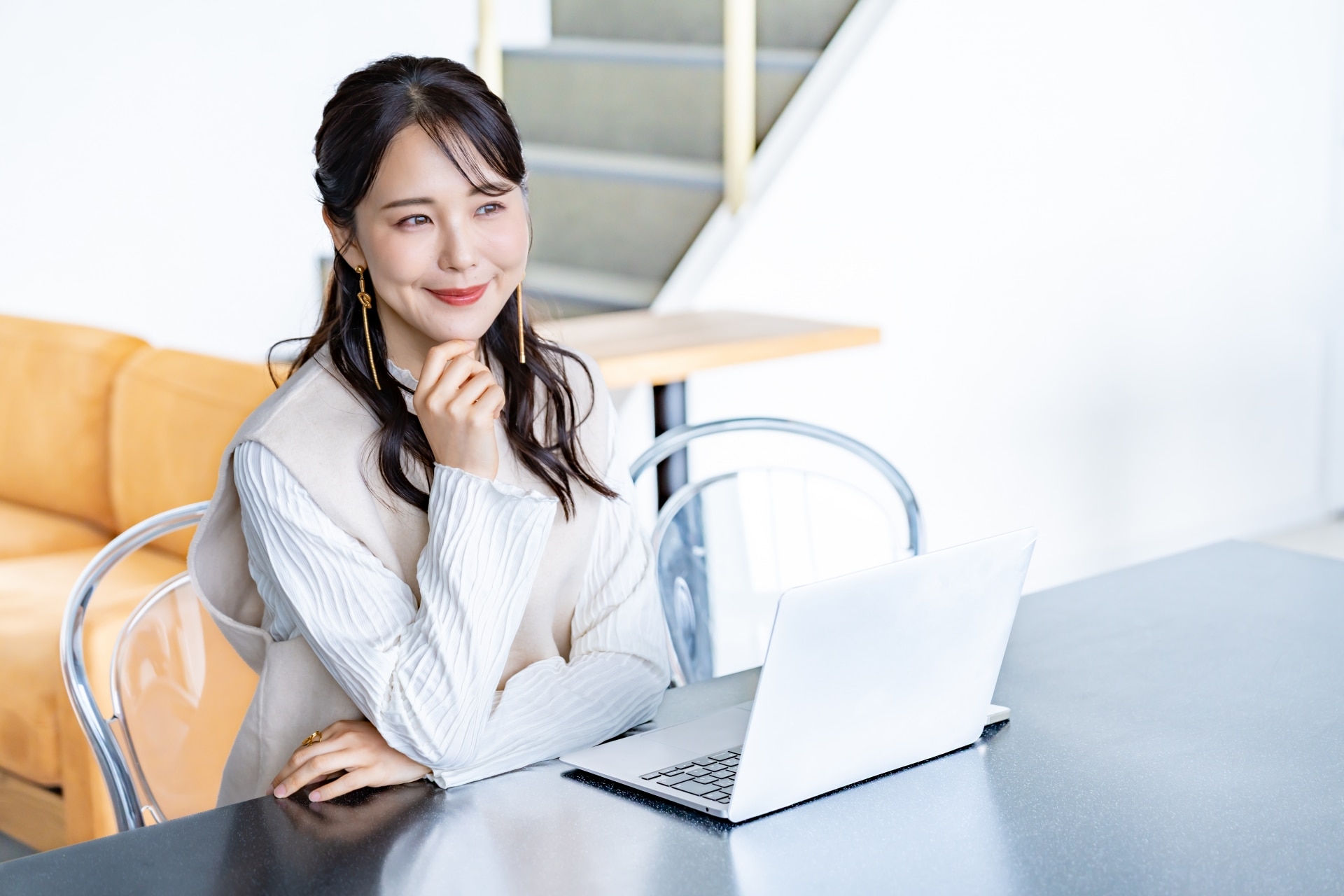 Google Chatの通知をGmailで受け取れるようにして確認漏れを防ごう