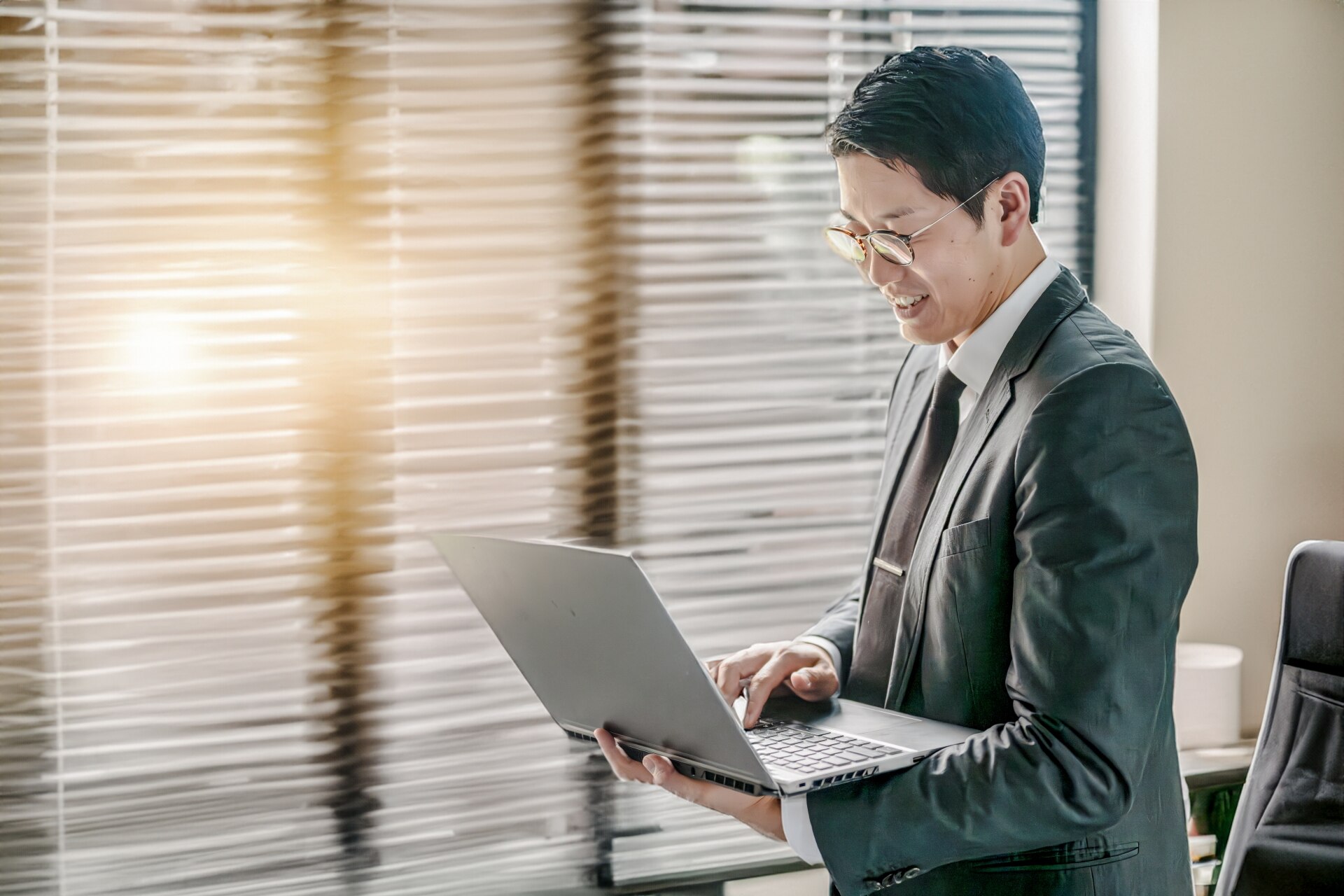 見積書をメールで送付してコストやトラブルを削減しよう!