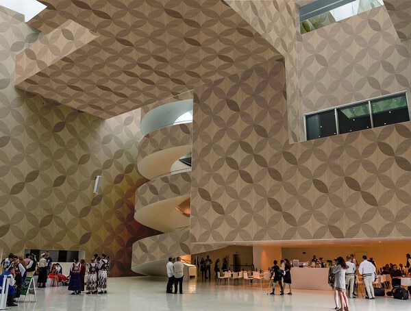 マテリアル柄の木目の壁紙