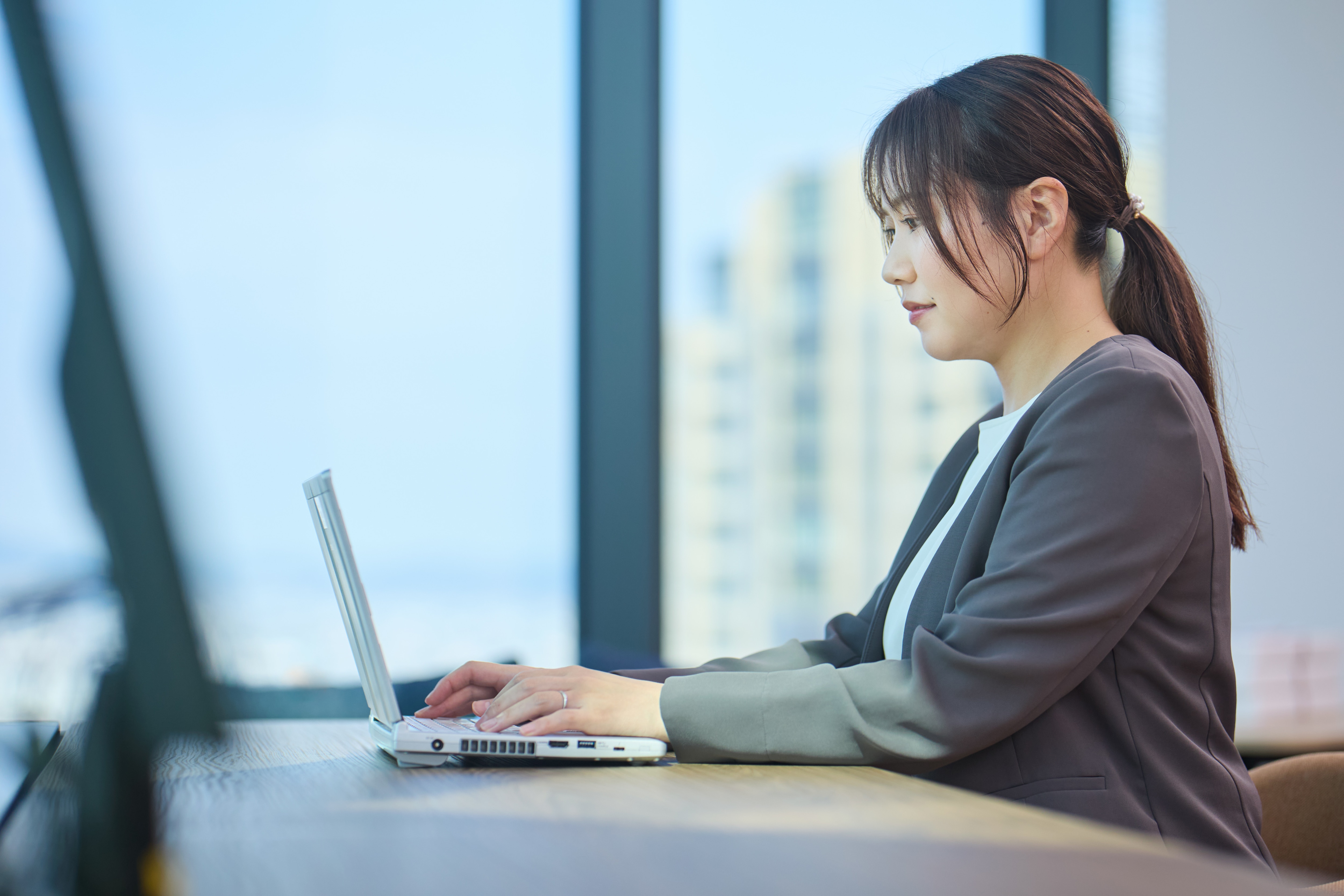 大阪オフィスで働く治験コーディネーター(CRC)のIさん