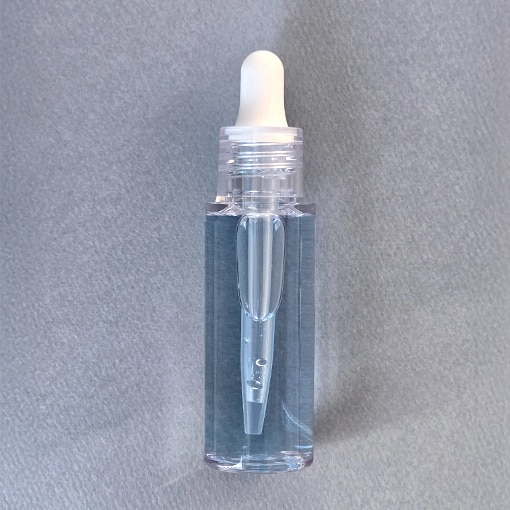 適度な肉厚感が美しい(I-PCT30ML)