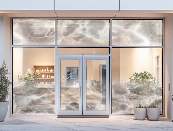 水面柄のガラスフィルム