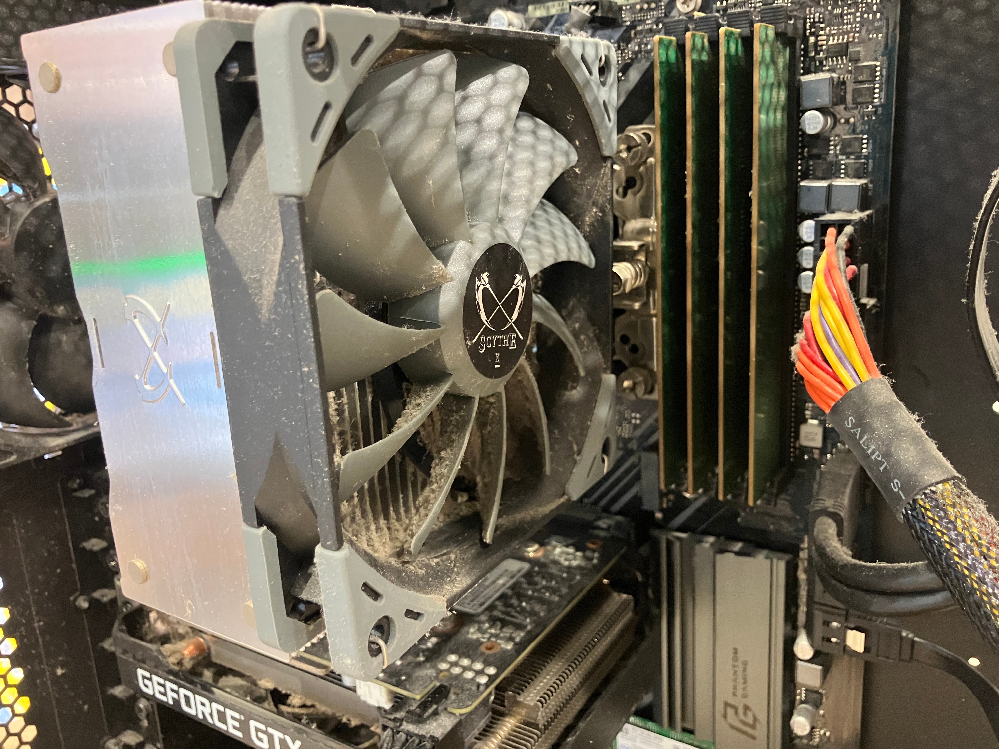 クリーニング前、CPU付近